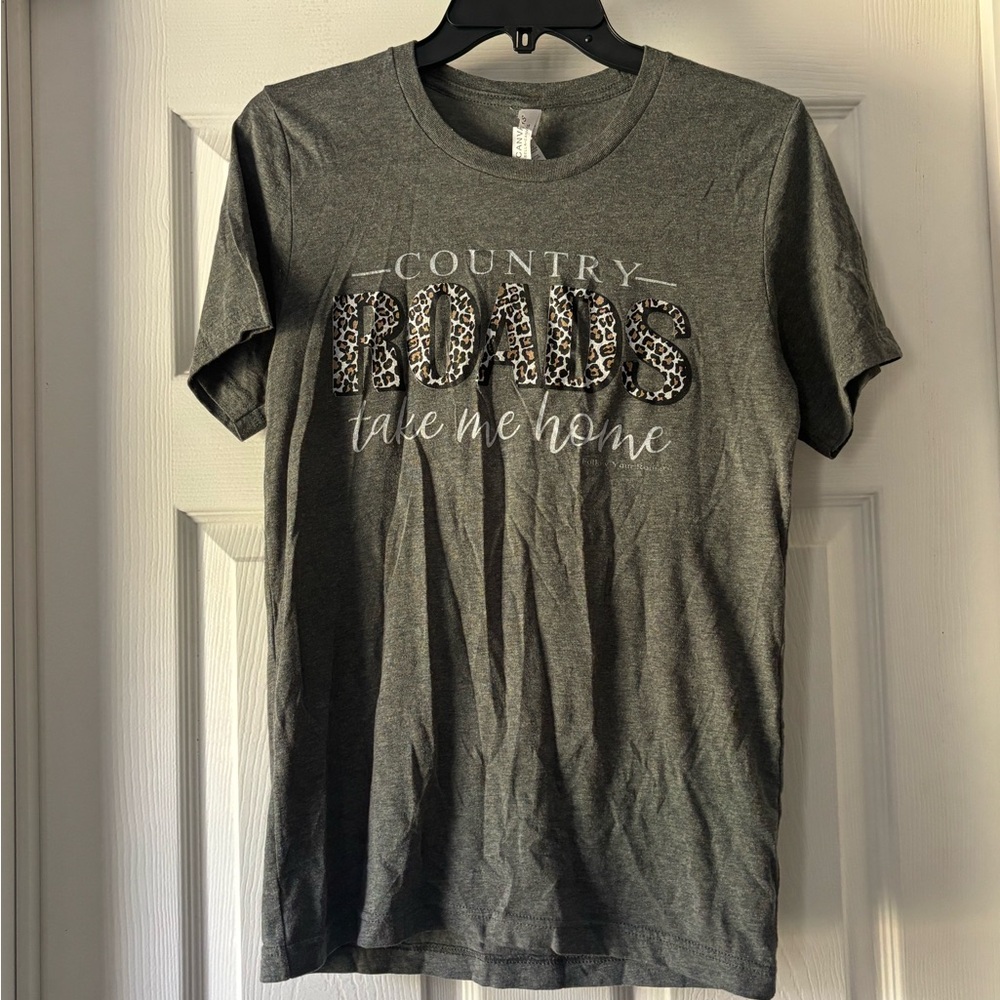 Gray Graphic T-Shirt with Leopard Print
